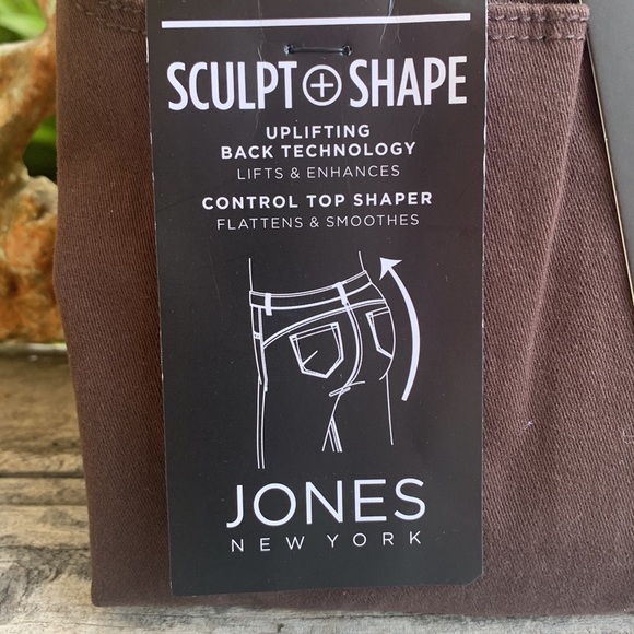 NWT- Jones New York Madison Skinny Pants🌺 - Picture 4 of 10